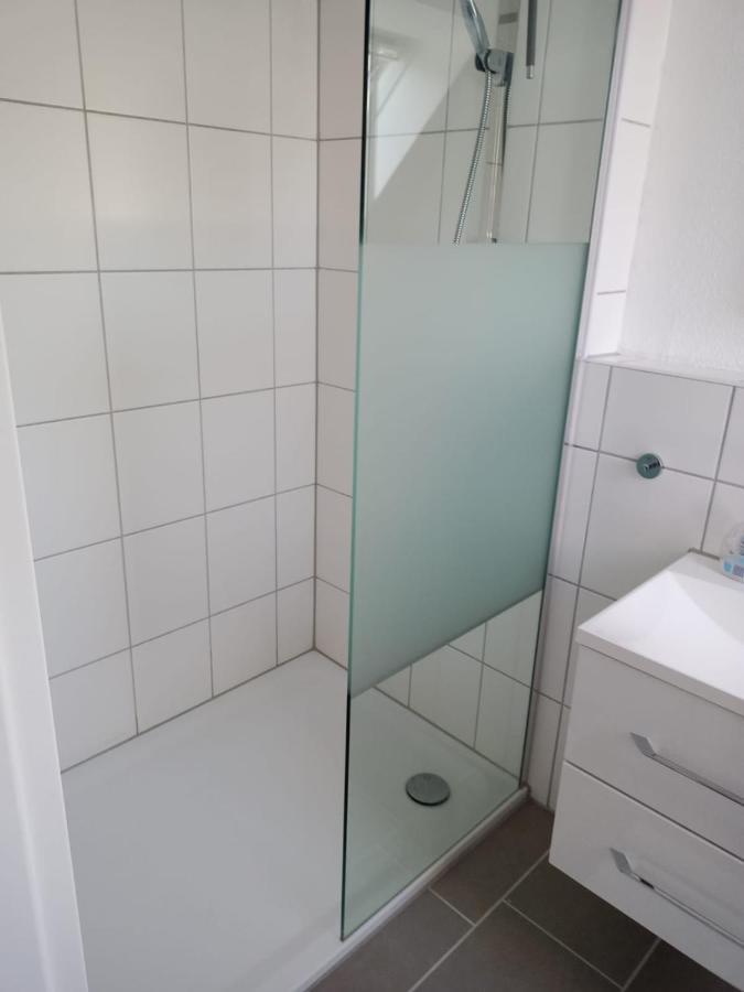 Modernes 21 M² Apartment Modern, Zentral Schortens Dış mekan fotoğraf